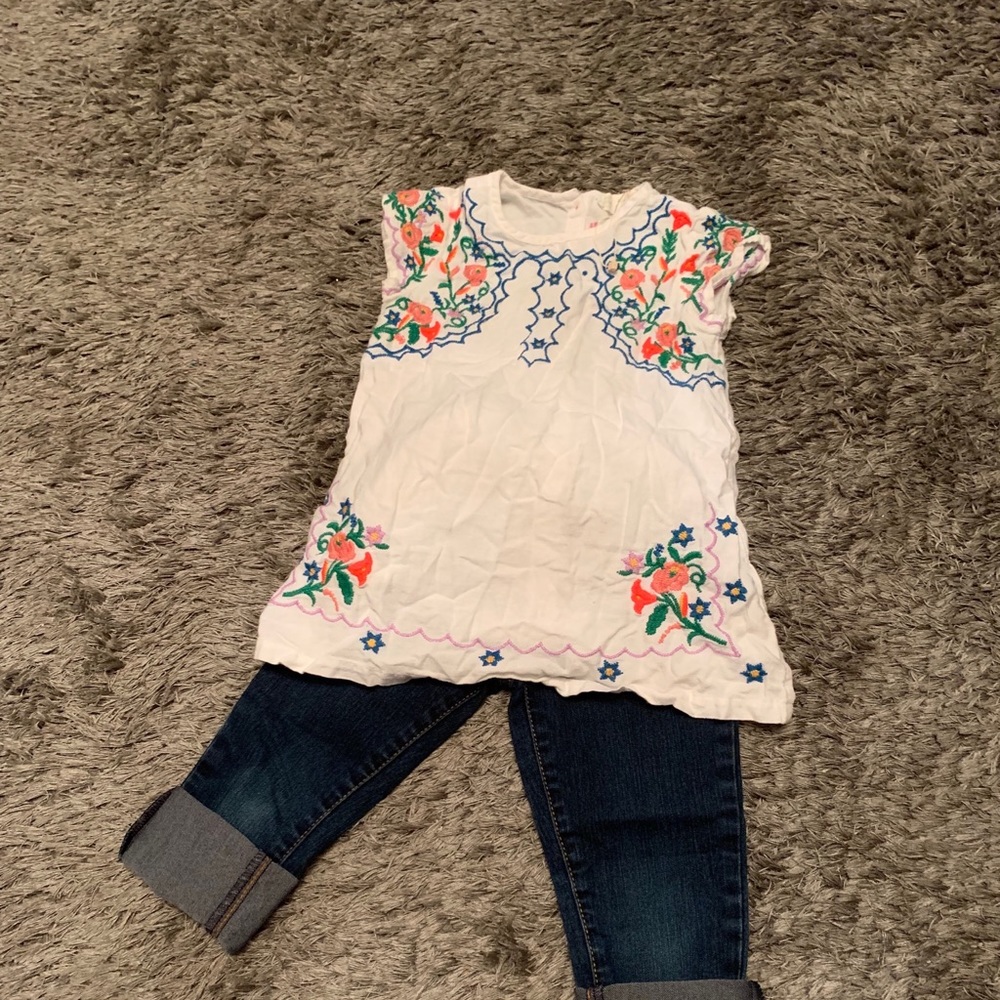 Kids pants suit